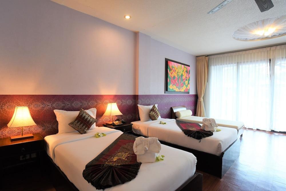 Ramada by Wyndham Aonang Krabi Hotel Bagian luar foto