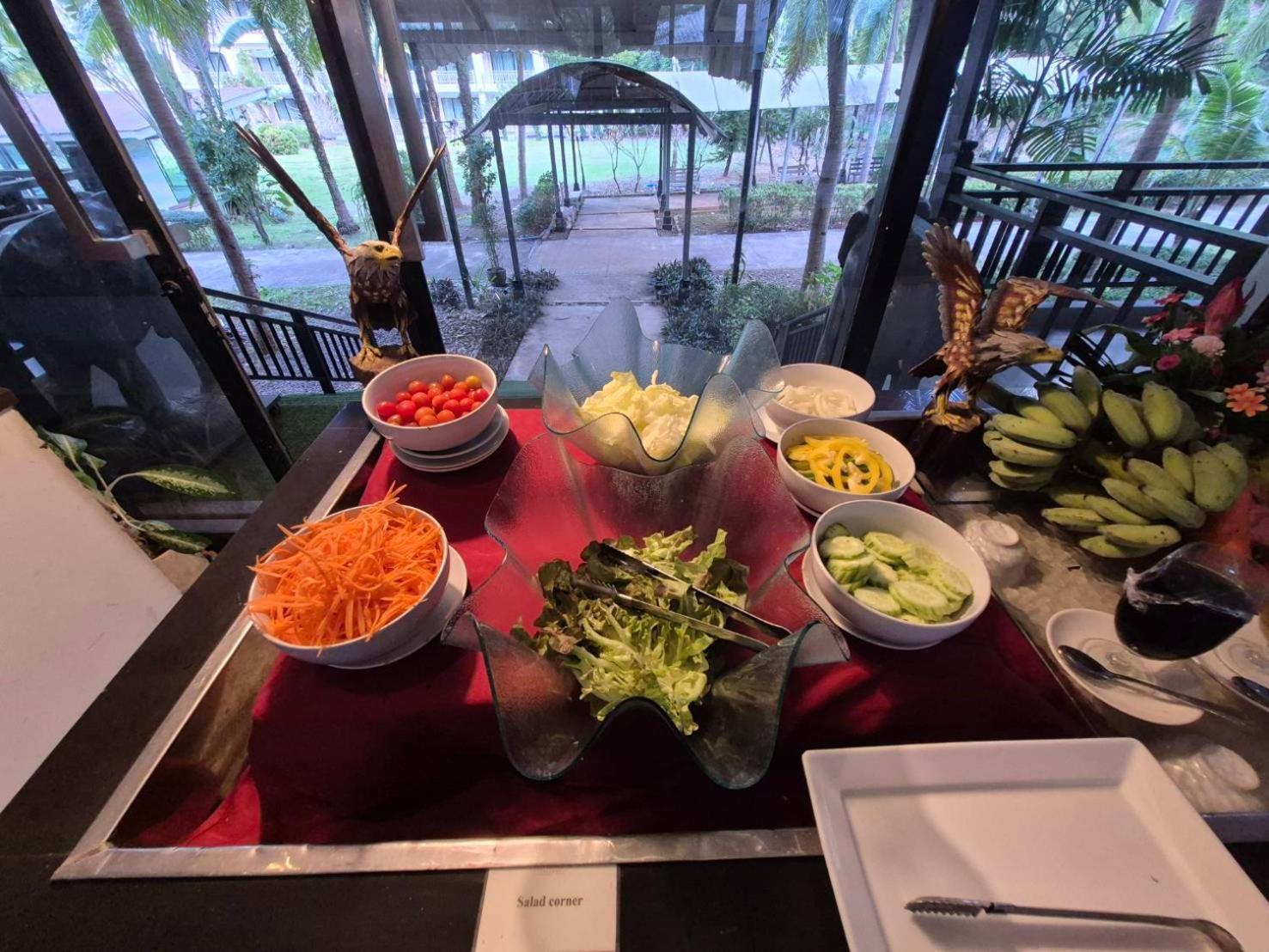 Ramada by Wyndham Aonang Krabi Hotel Bagian luar foto