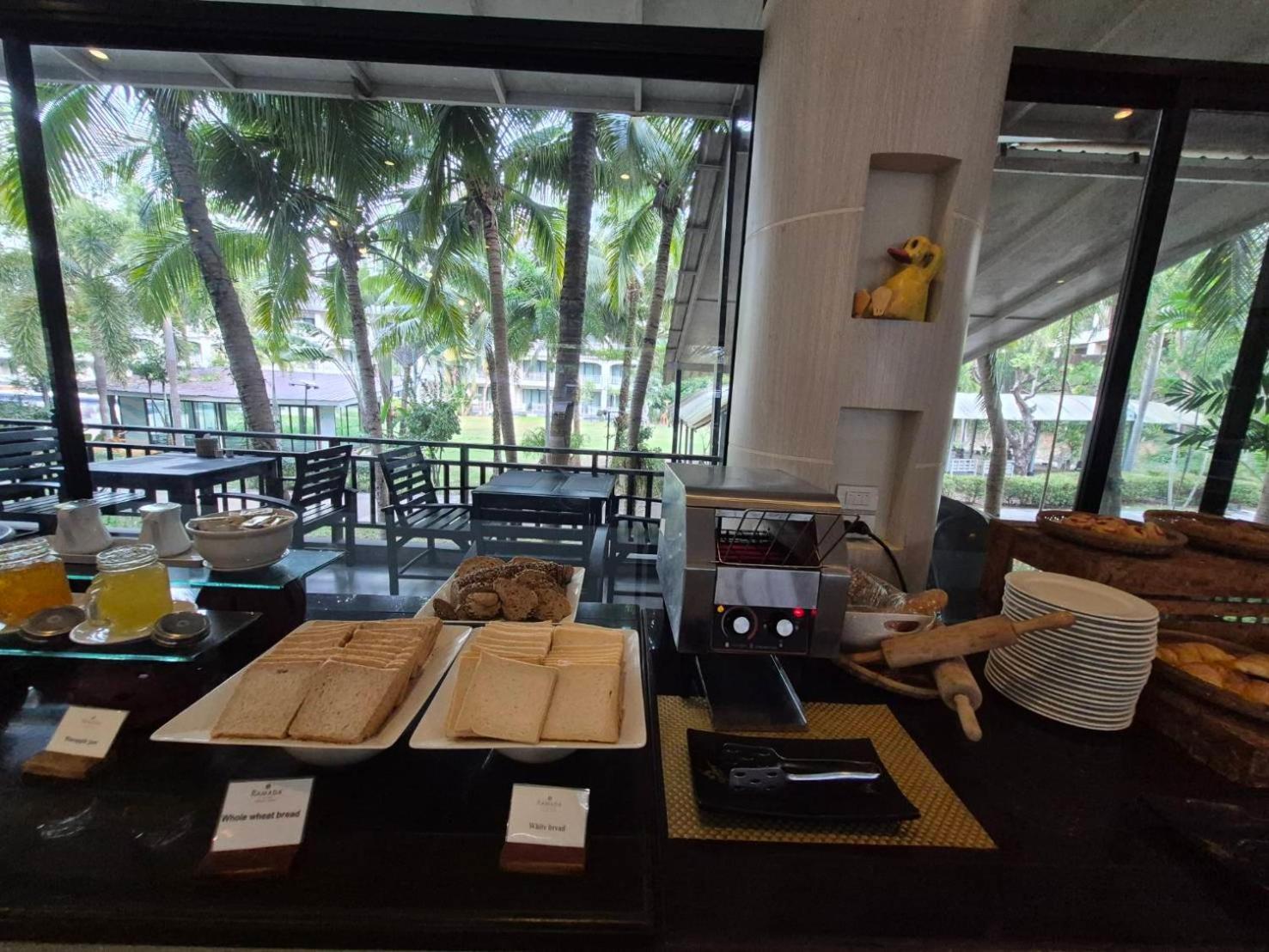 Ramada by Wyndham Aonang Krabi Hotel Bagian luar foto